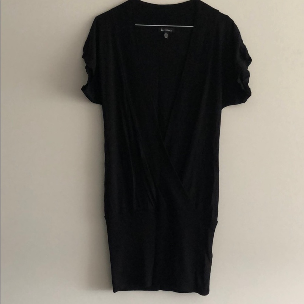 Le Chateau black long short sleeve sweater